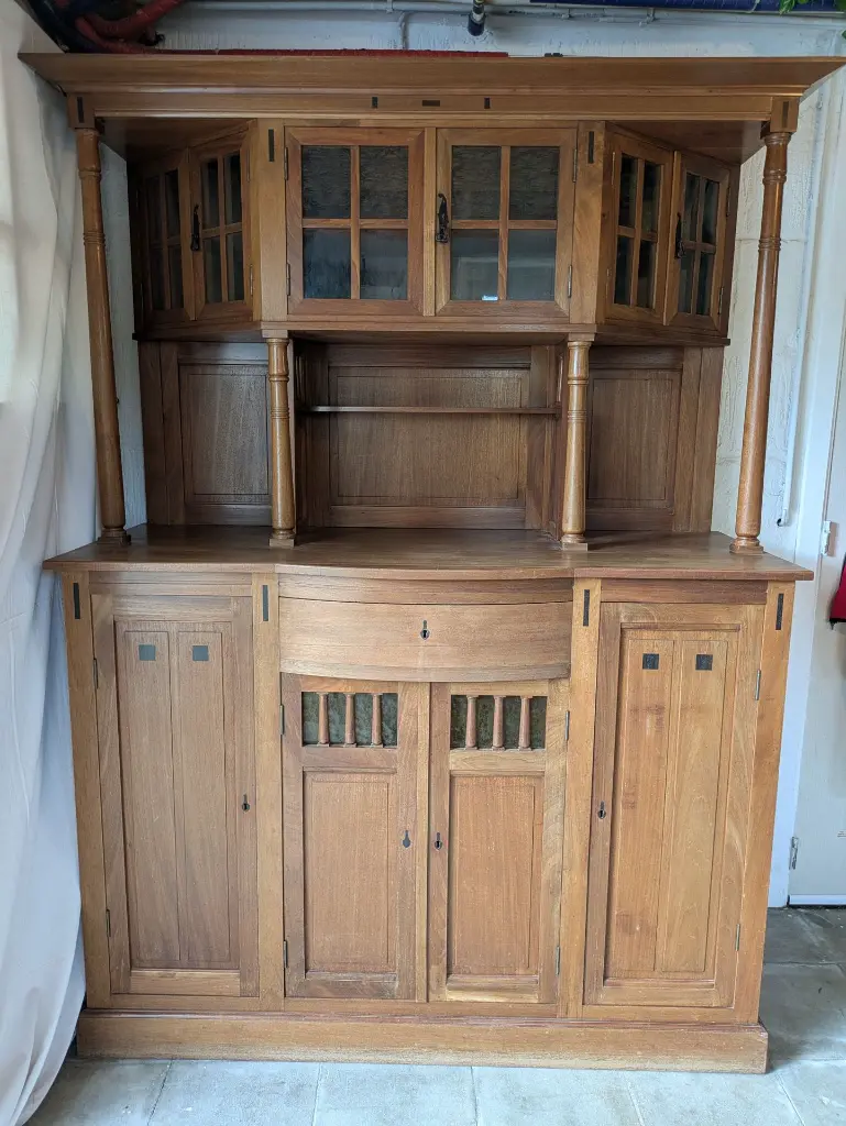 vaisselier en noyer (12).webp