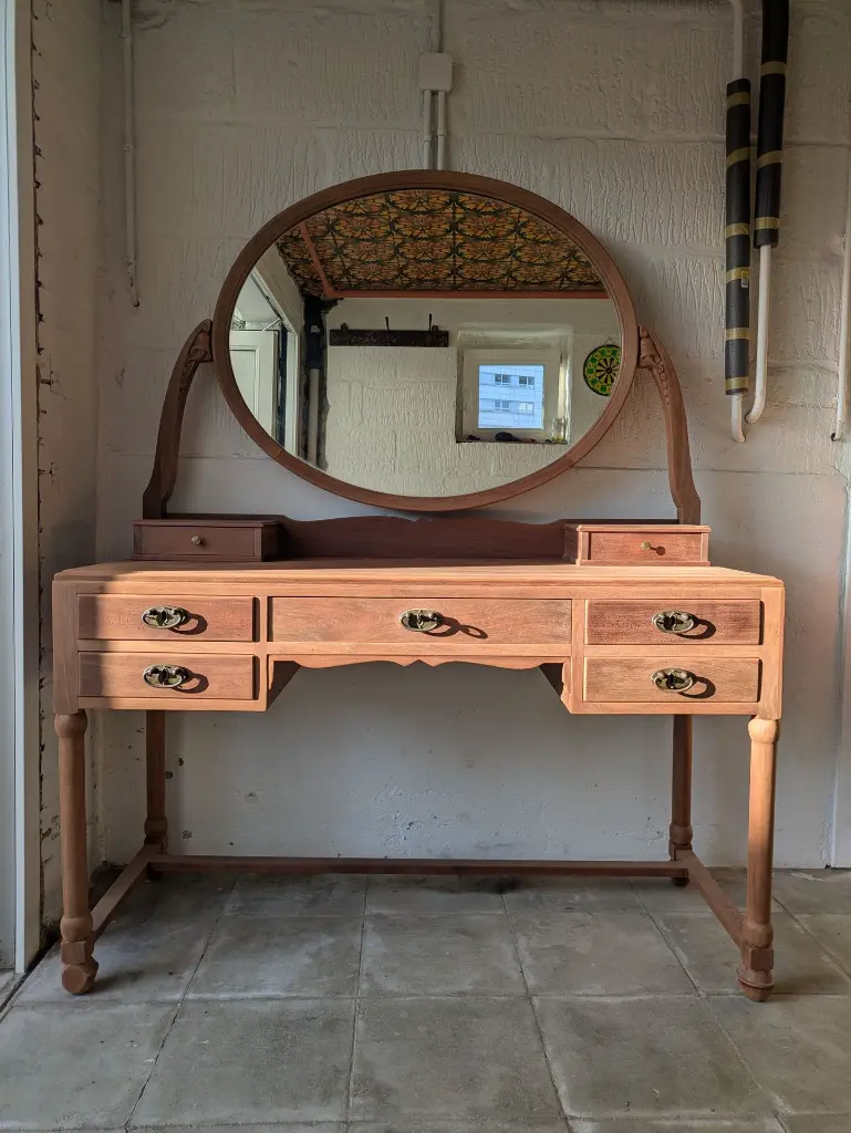 Coiffeuse en noyer Miroir (3).webp