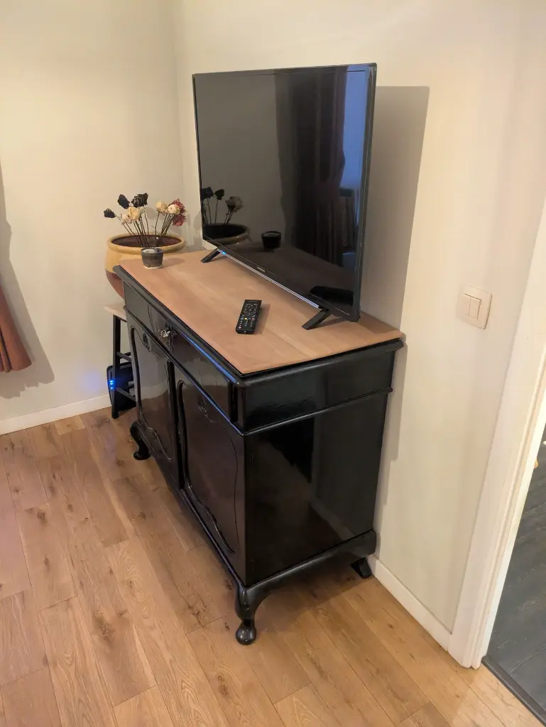 vaisselier laqué noir (5).webp