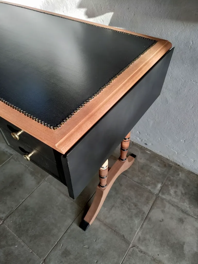 Acajou noir desk (12).webp