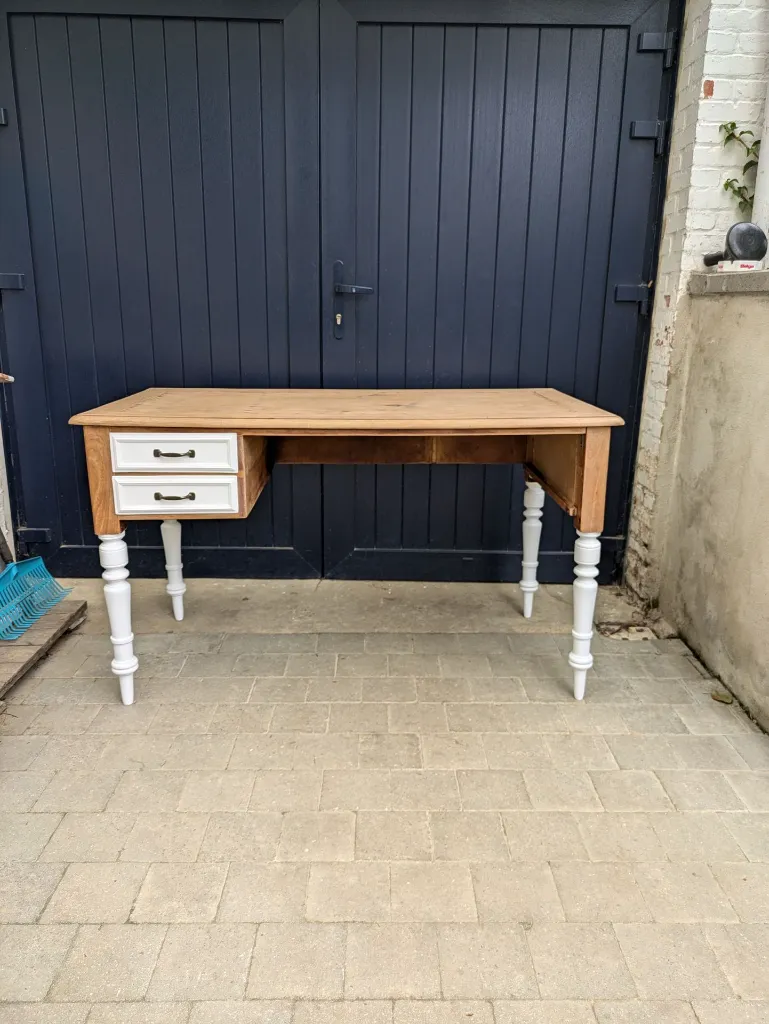 white wood desk (14).webp