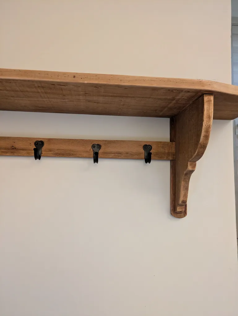Porte manteau (6).webp